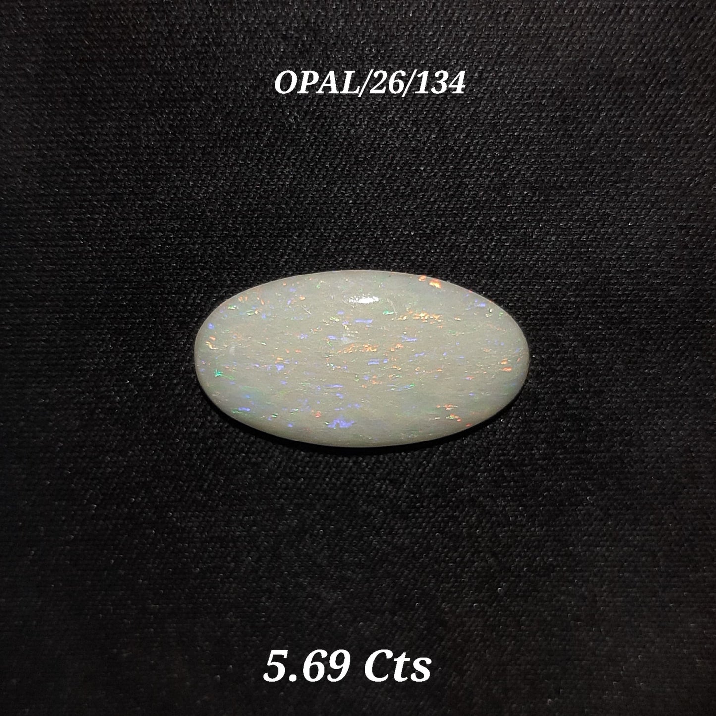 Opal with certificate 5.69 carat